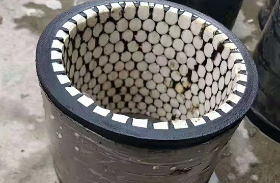 陶瓷胶管特点.jpg