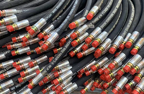 高压橡胶软管.jpg 高压橡胶软管.jpg