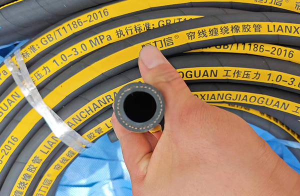 夹布输水胶管厂家.jpg