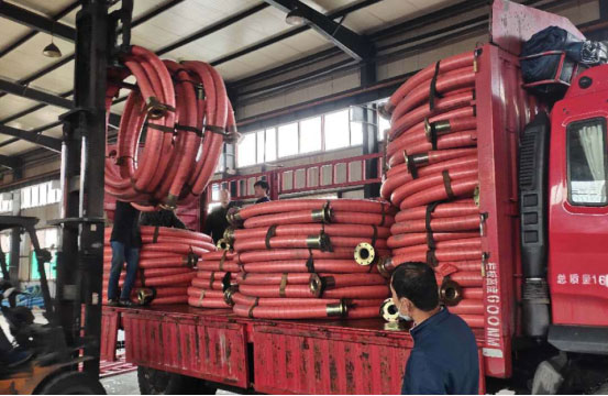 橡胶管总是老化开裂？这样保养多用2年